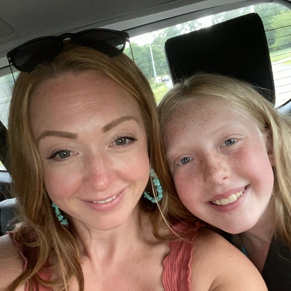 Meet your Posher, Ashley - Picture 7 of 8